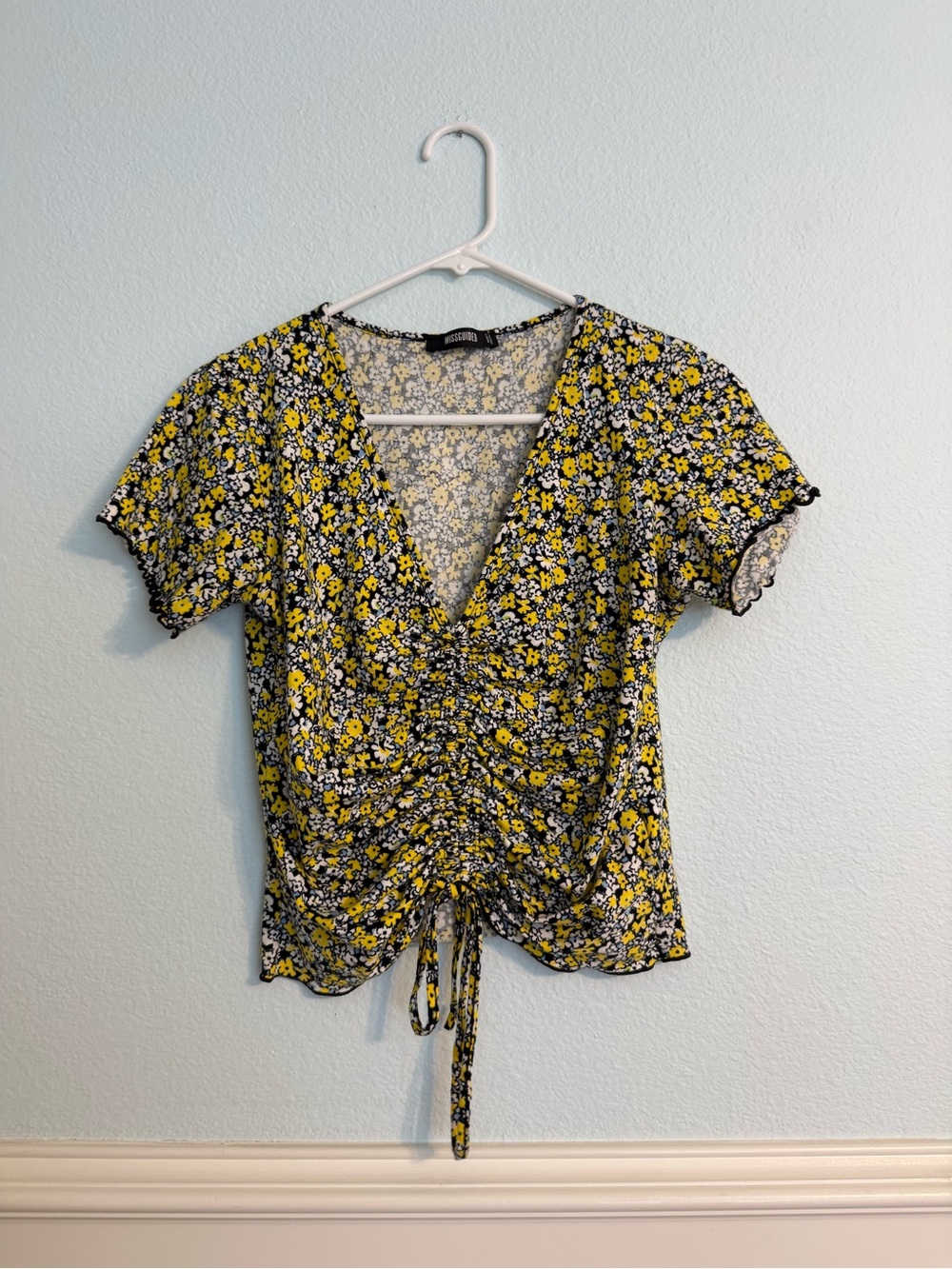 Missguided+ Yellow & Black Floral Drawstring V-Neck Top